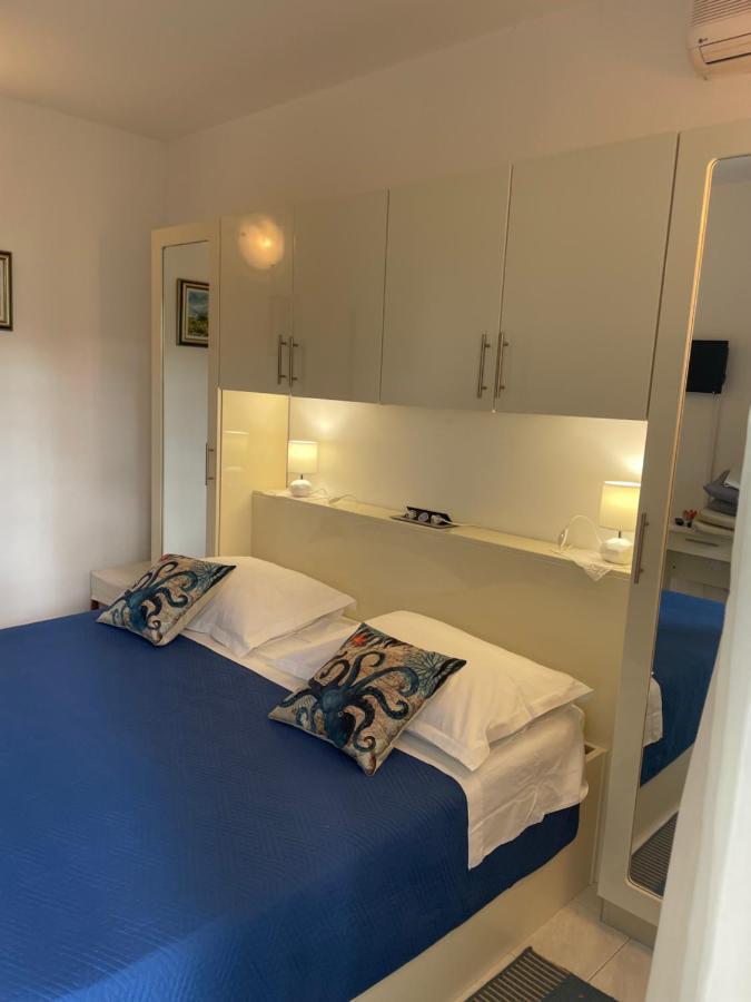Apartmani Isabella - Ilda Radonic Jelsa  Luaran gambar