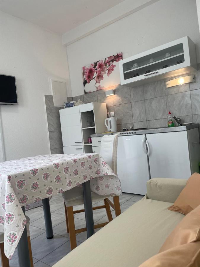 Apartmani Isabella - Ilda Radonic Jelsa  Luaran gambar