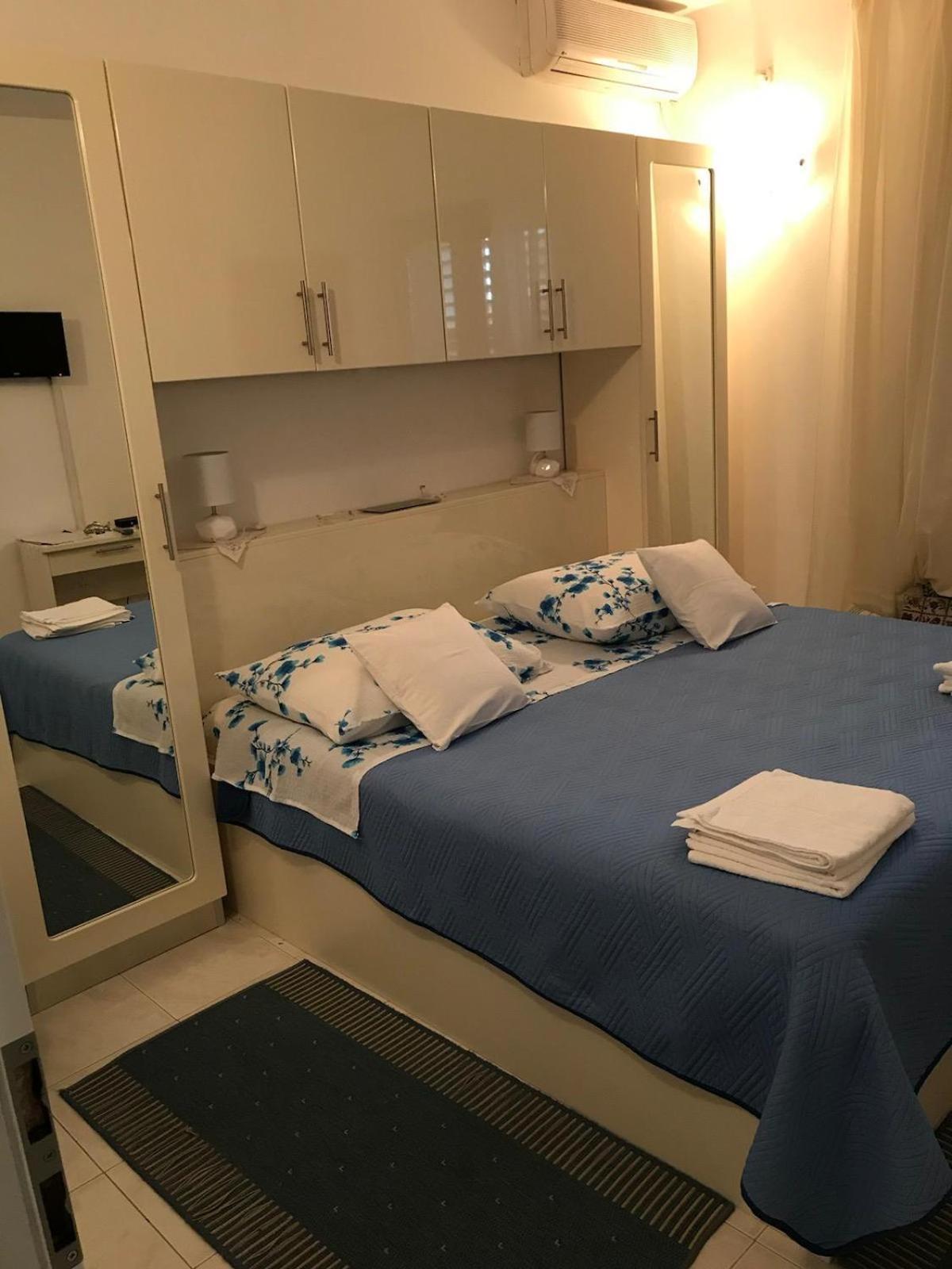 Apartmani Isabella - Ilda Radonic Jelsa  Luaran gambar