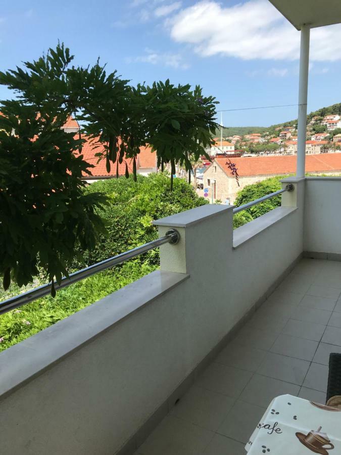 Apartmani Isabella - Ilda Radonic Jelsa  Luaran gambar