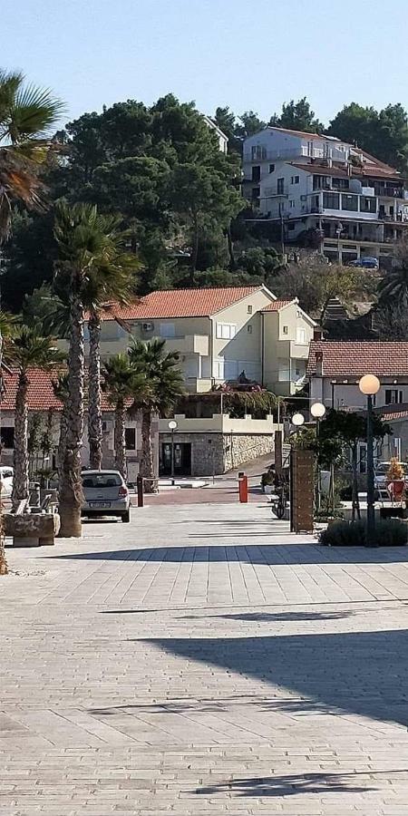 Apartmani Isabella - Ilda Radonic Jelsa  Luaran gambar